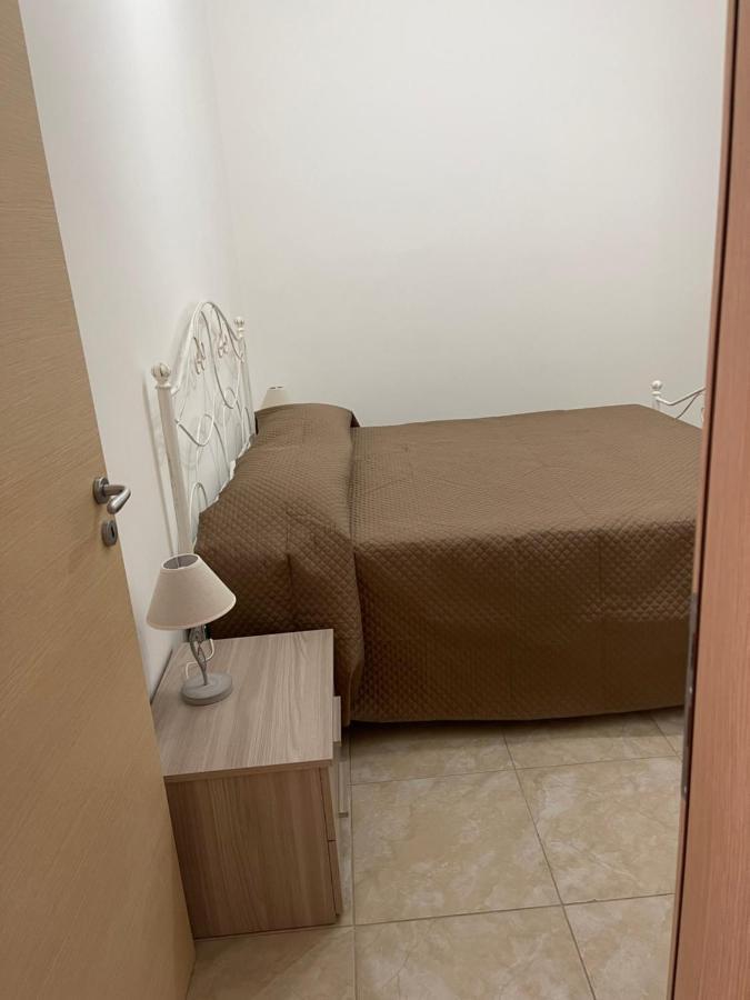 Apartament Emilu A Mare Marina di Schiavonea Zewnętrze zdjęcie