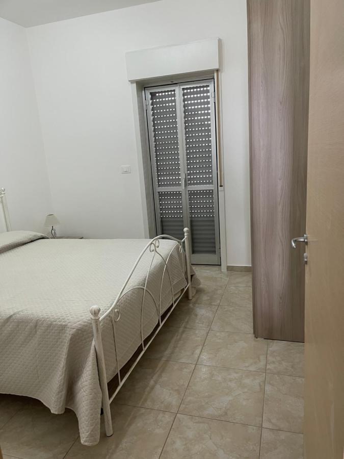 Apartament Emilu A Mare Marina di Schiavonea Zewnętrze zdjęcie